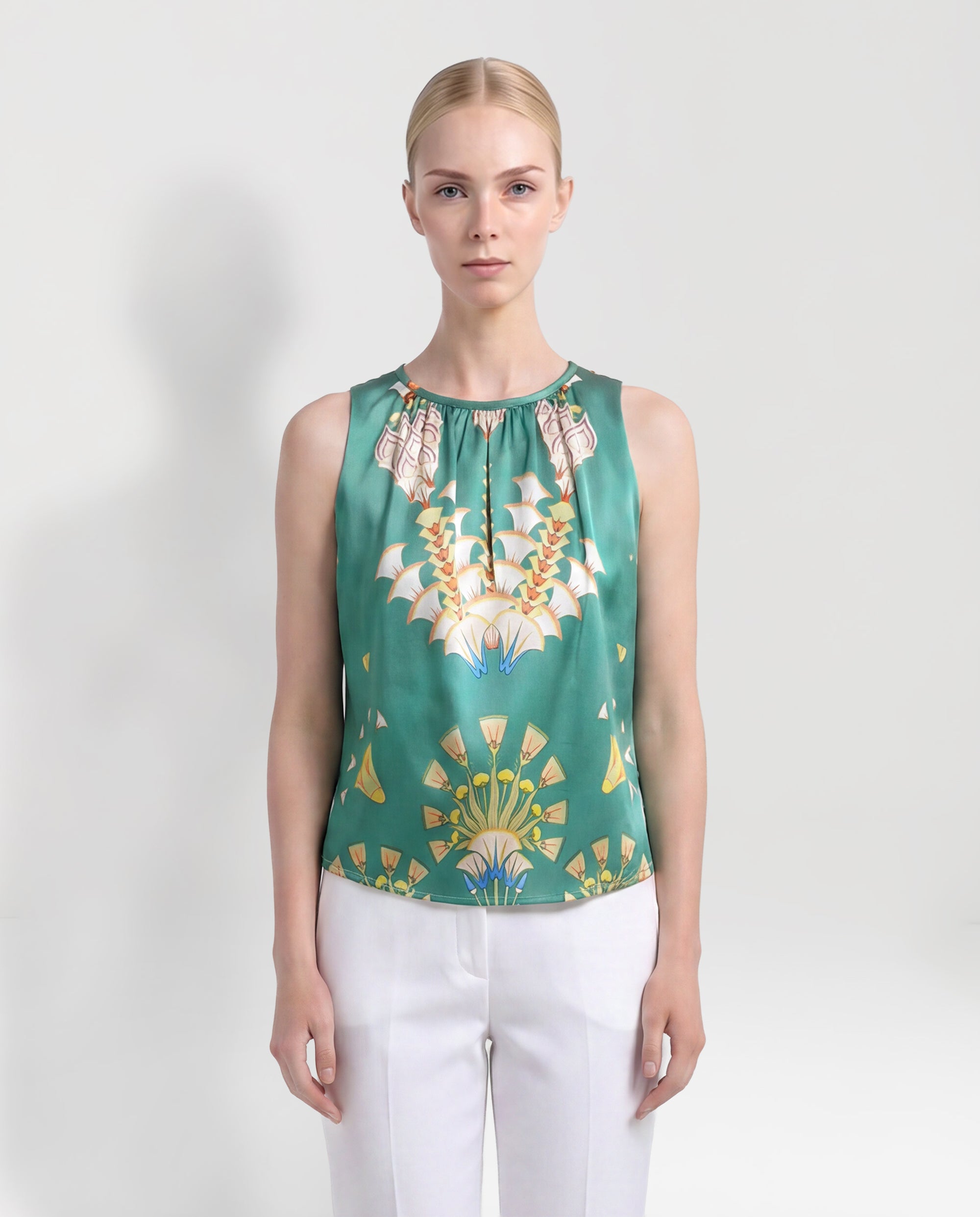 Top in seta verde