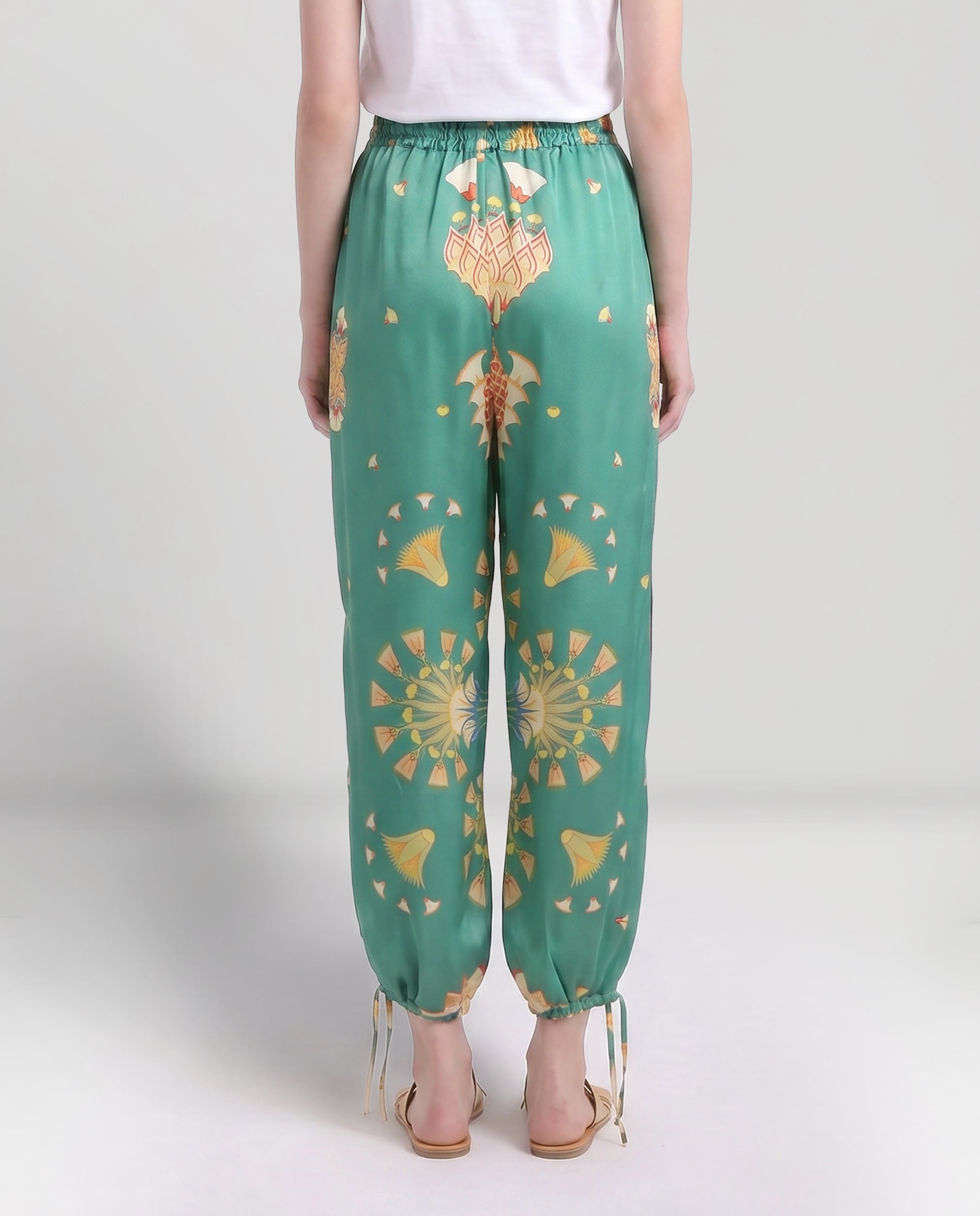 Pantalone capri in seta verde