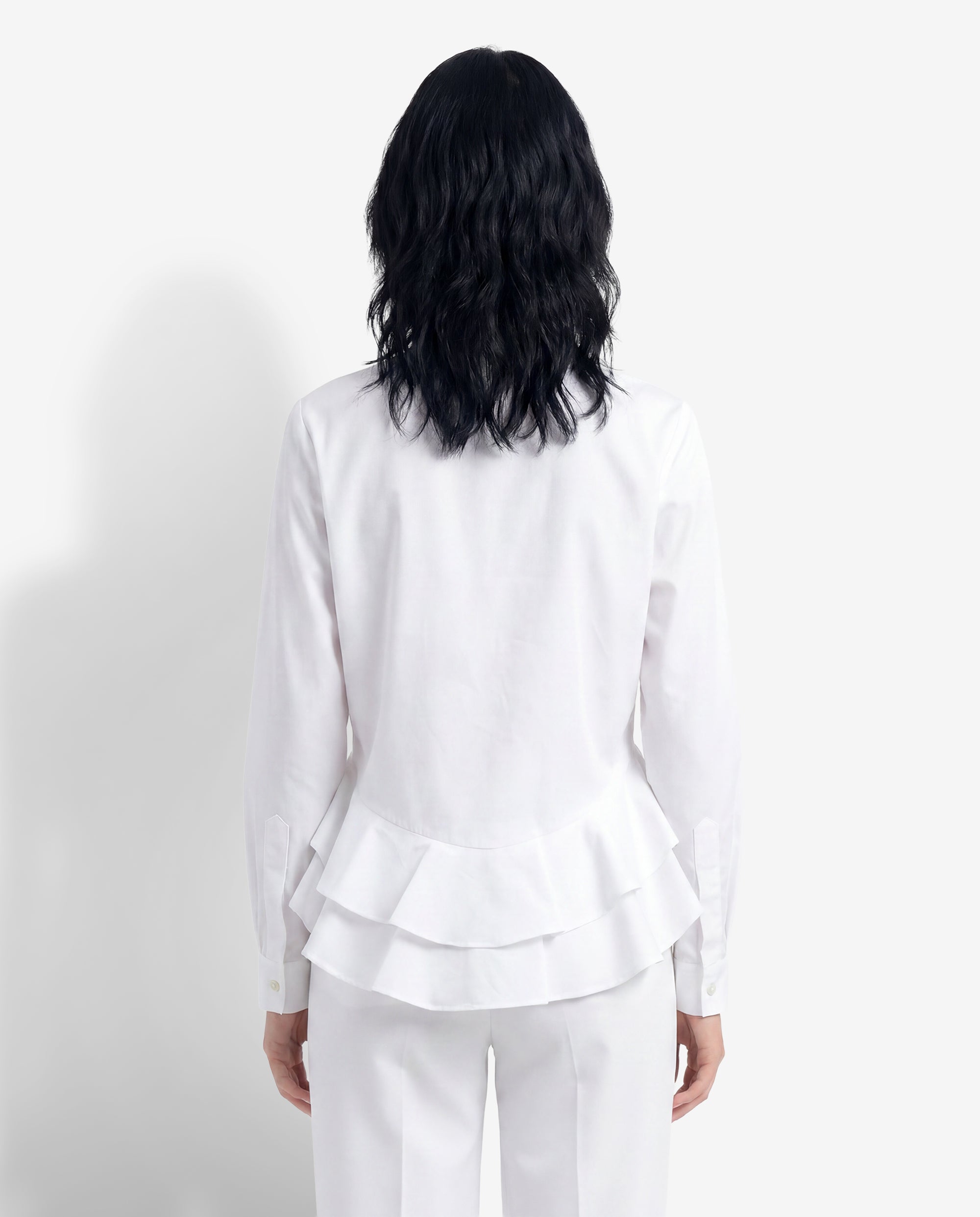 Camicia bianca con volant