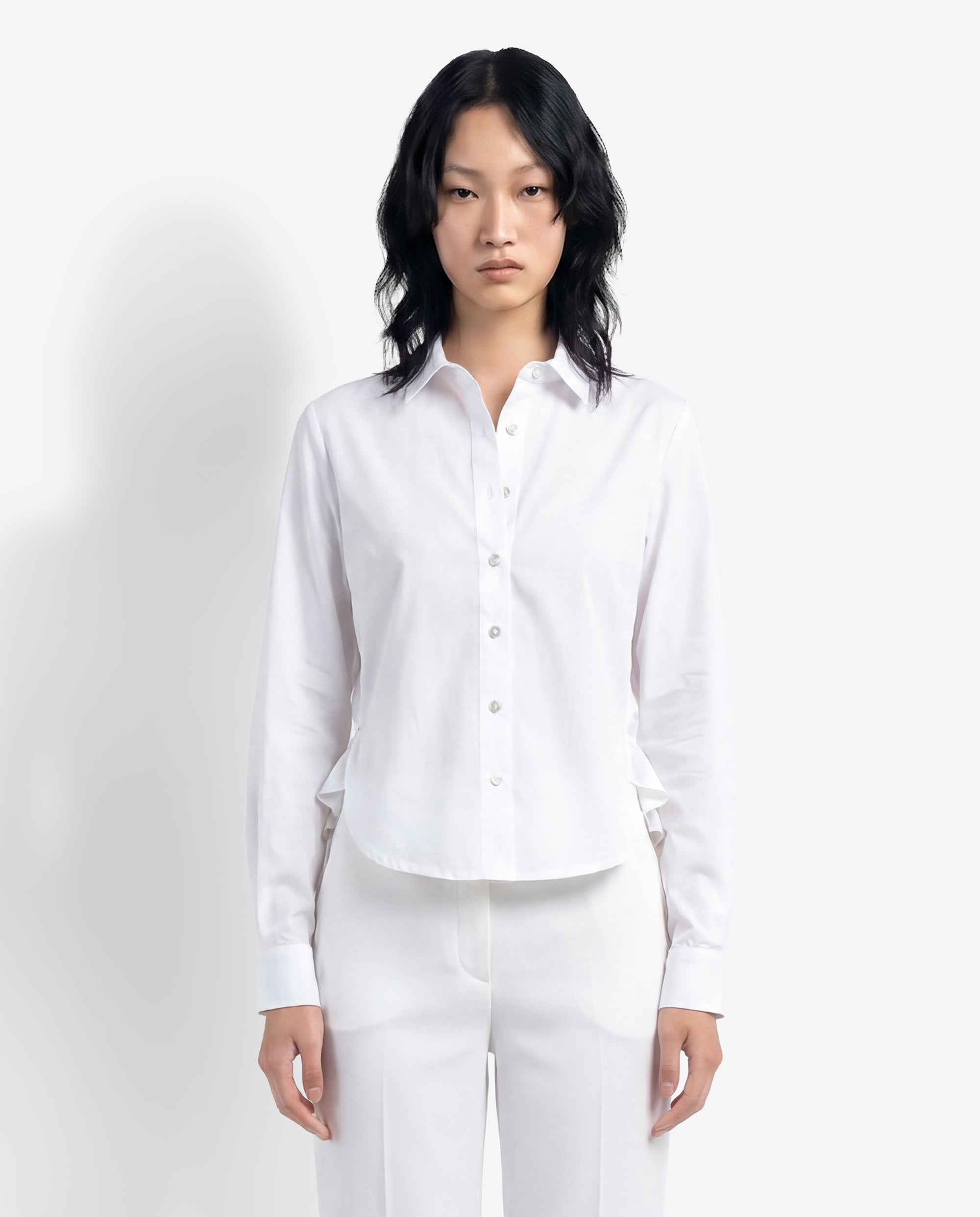 Camicia bianca con volant