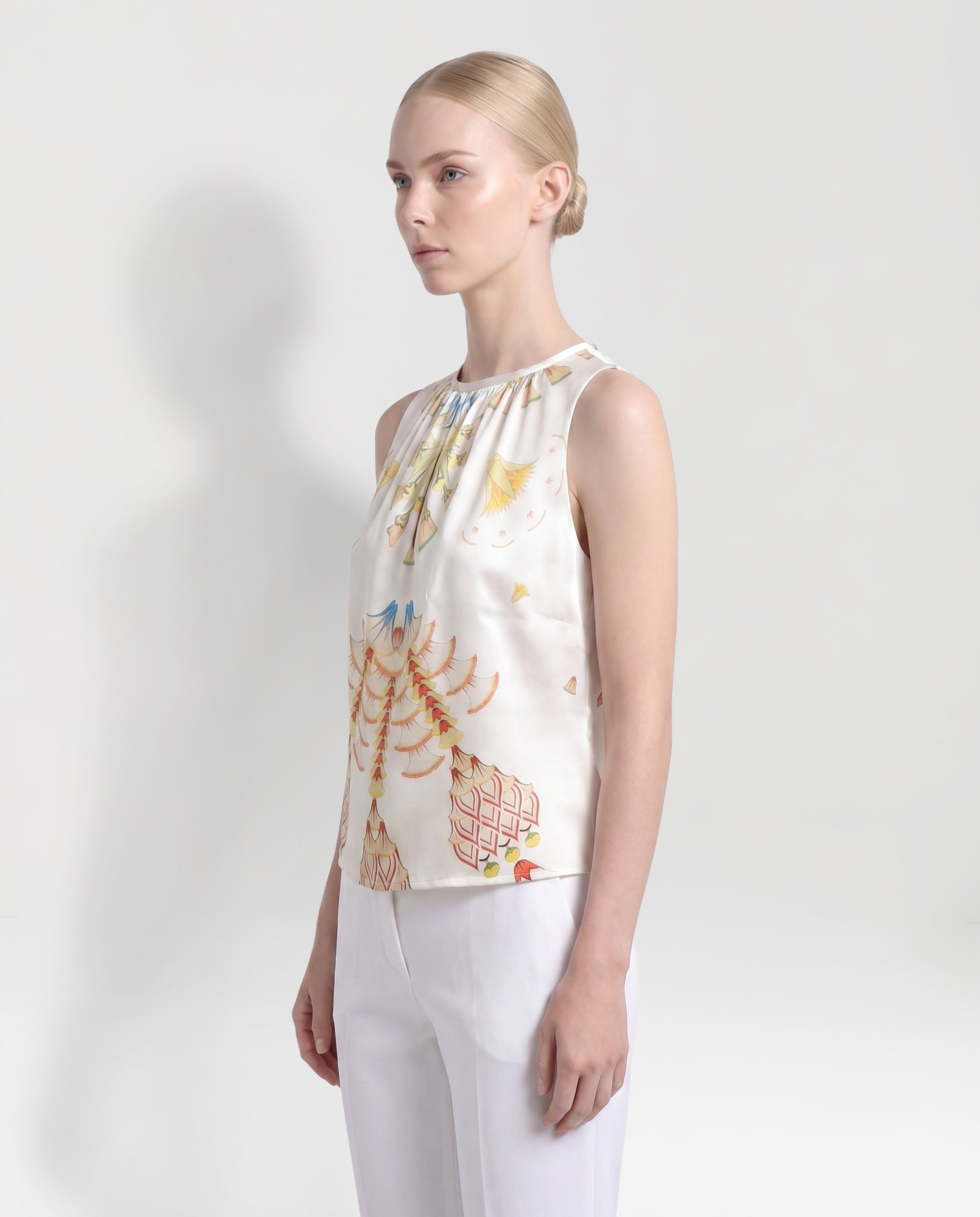 Top in seta bianco