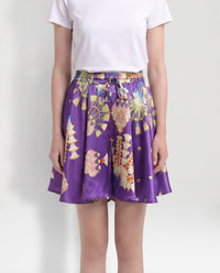Short in seta viola