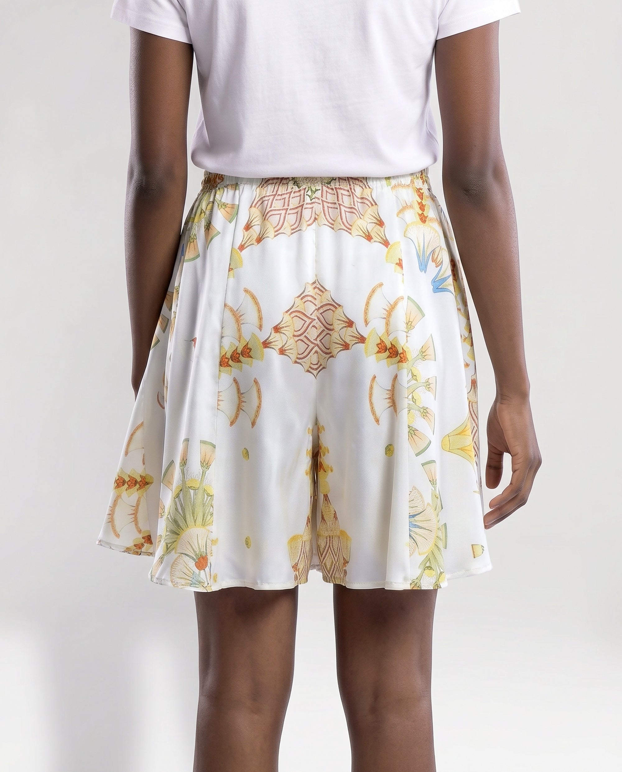 Short ampio in seta bianca